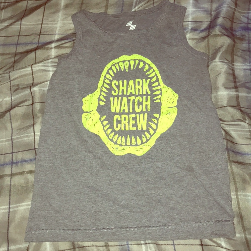 *•*BOYS*•* Shark muscle shirt